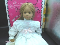 WHITE DRESS DOLL KNIT FACE A